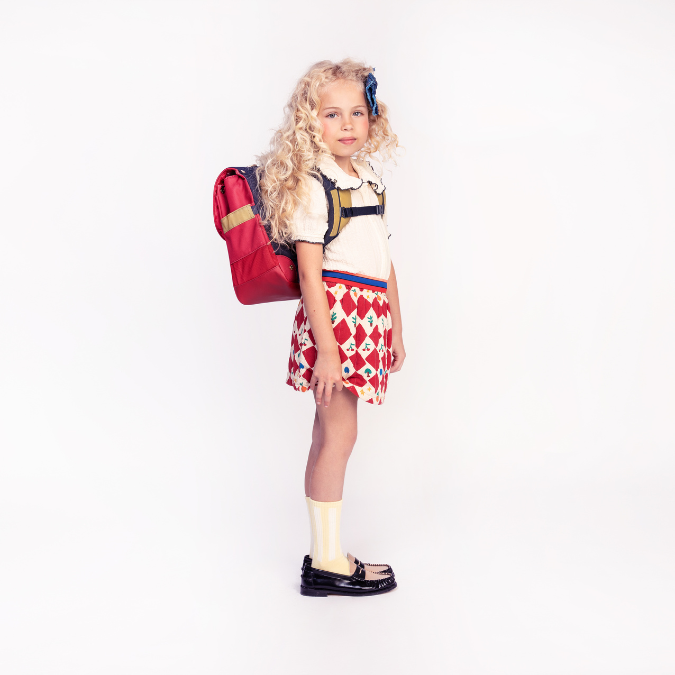 Trendy schoolbag for children from 6 to 8 years old. This Jeune Premier It Bag Midi Saddle Bag is a real back-to-school essential.