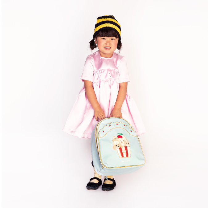 Ergonomic, trendy backpack for toddlers and preschoolers (from 2 years old). If you want your toddler to walk the road to independence, the Ralphie backpack is a key piece.