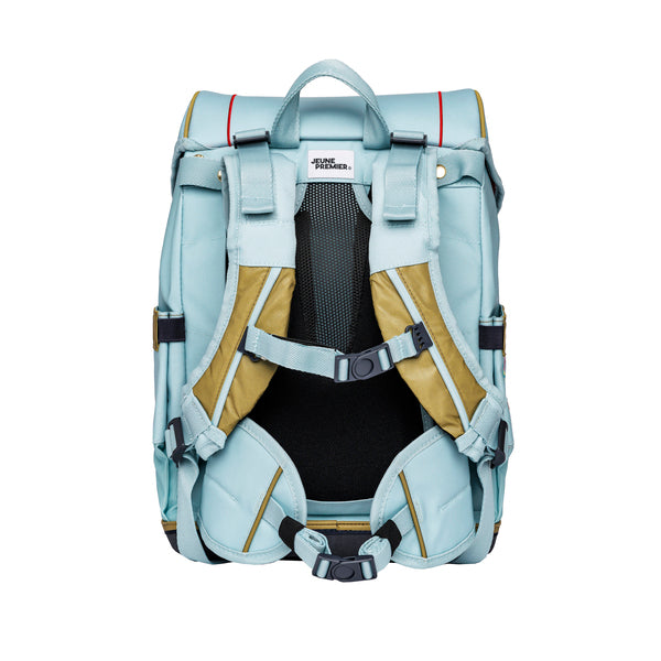 Discover the Jeune Premier Ergomaxx, the most ergonomic, durable and beautiful backpack in the world for girls aged 6 to 10. Horse girls will love the baby blue Cavalerie Florale design.