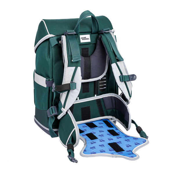 Discover the Ergomaxx, the most ergonomic and durable backpack in the world for boys aged 6 to 10. The dark green FC Jeune Premier design is the all-time bestseller for boys.