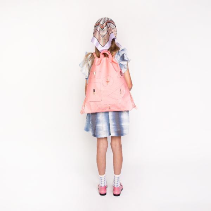 Check out the multifunctional Jeune Premier Jewellery Box Pink City Bag that can be used as a swimming bag, sports bag or fashion accessory, for any age and any occasion!