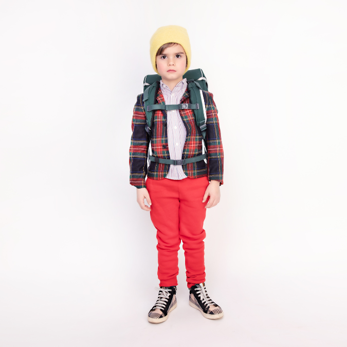 Discover the Ergomaxx, the most ergonomic backpack in the world for boys aged 6 to 10. The dark green FC Jeune Premier design is the all-time bestseller for boys.