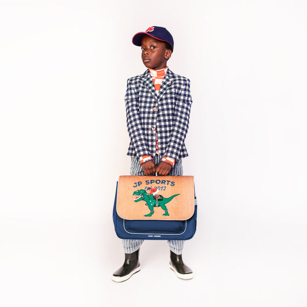 Trendy schoolbag for children from 6 to 8 years old. This Jeune Premier It Bag Midi Polo Dino is a real back-to-school essential.