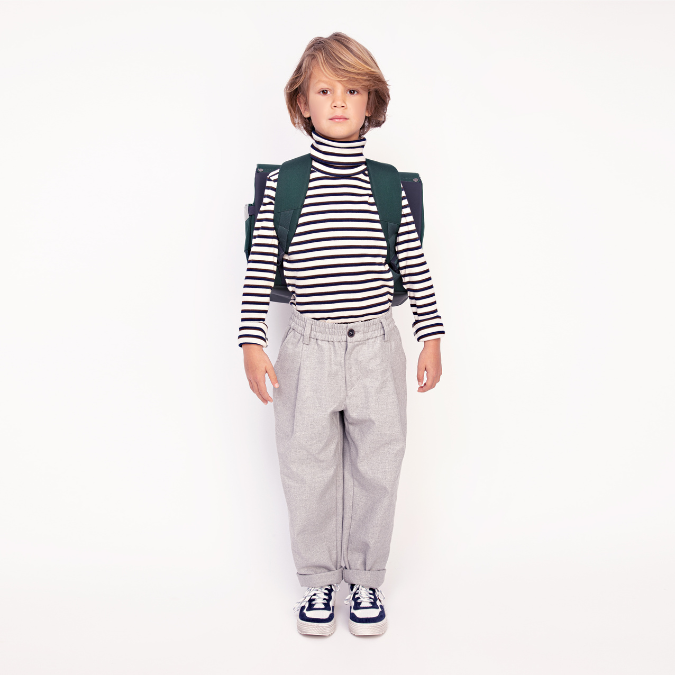 Check out the Jeune Premier bestseller: the It Bag Midi, a true back-to-school essential. This schoolbag with FC Jeune Premier design is for boys aged 6 to 8 years.