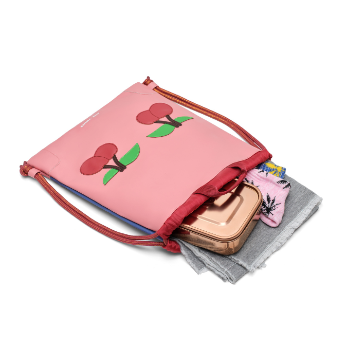 NEW ! Discover the Limited Ergomaxx Set Cherry Pink with your favourite Ergomaxx backpack and matching City Bag & Pencil Box.