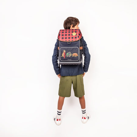 The Ergomaxx is the ergonomic & durable backpack from Jeune Premier for children aged 6 to 10. Fashionable boys will love the "Tartans" design.