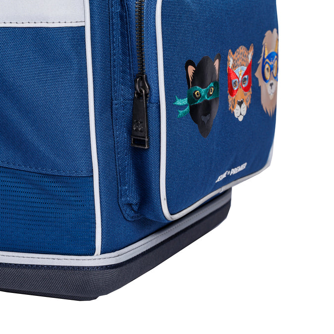 Ergomaxx Supercats ergonomic backpack by Jeune Premier with three masked animal characters on a blue school bag