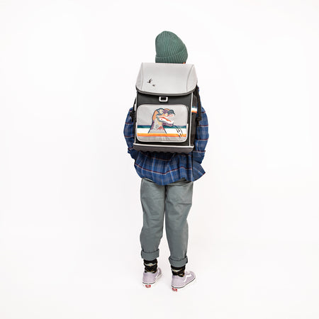 The Ergomaxx is the ergonomic & durable backpack from Jeune Premier for children aged 6 to 10. The "Reflectosaurus" print is ideal for dinolovers. The reflective material also ensures that your child is safe and visible in traffic!