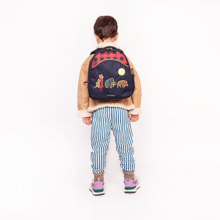 The Ralphie backpack is an Ergonomic, trendy school bag for independent toddlers and preschoolers. The "Tartans" print is ideal for fashionable boys.